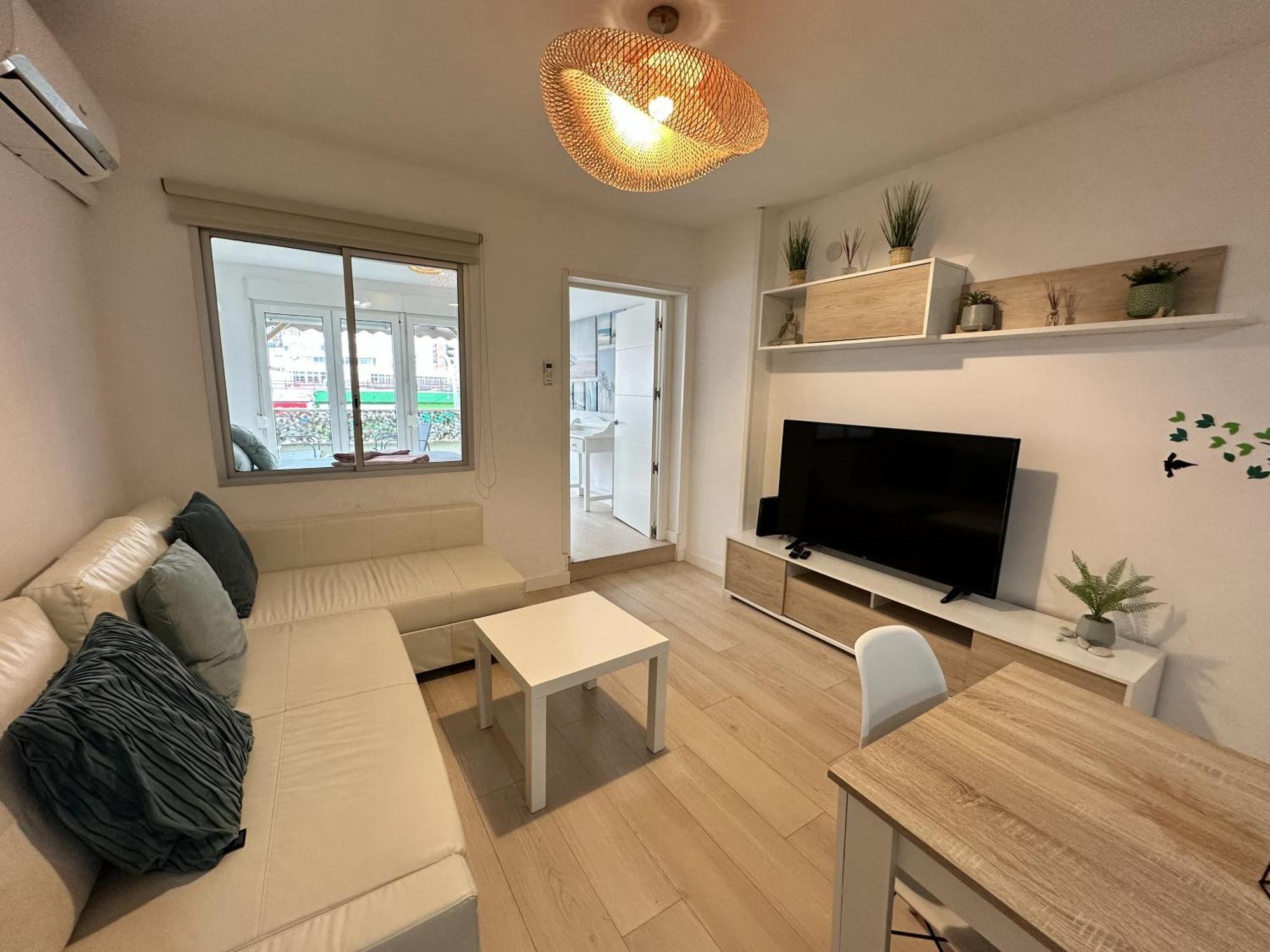 Ver1 - Terraza - 1 Dorm - Wifi - Centro A 100 Metros - Playa A 600 Metros